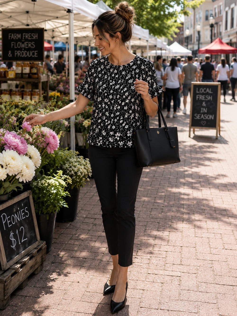 Ann Taylor Factory Floral Ruffle Sleeve Blouse Black White Size Small